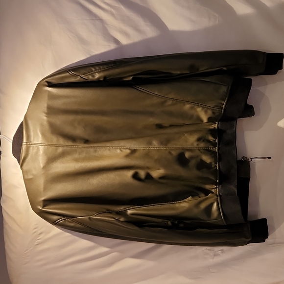 Olive Green Men's Jacket - Picture 5 of 5